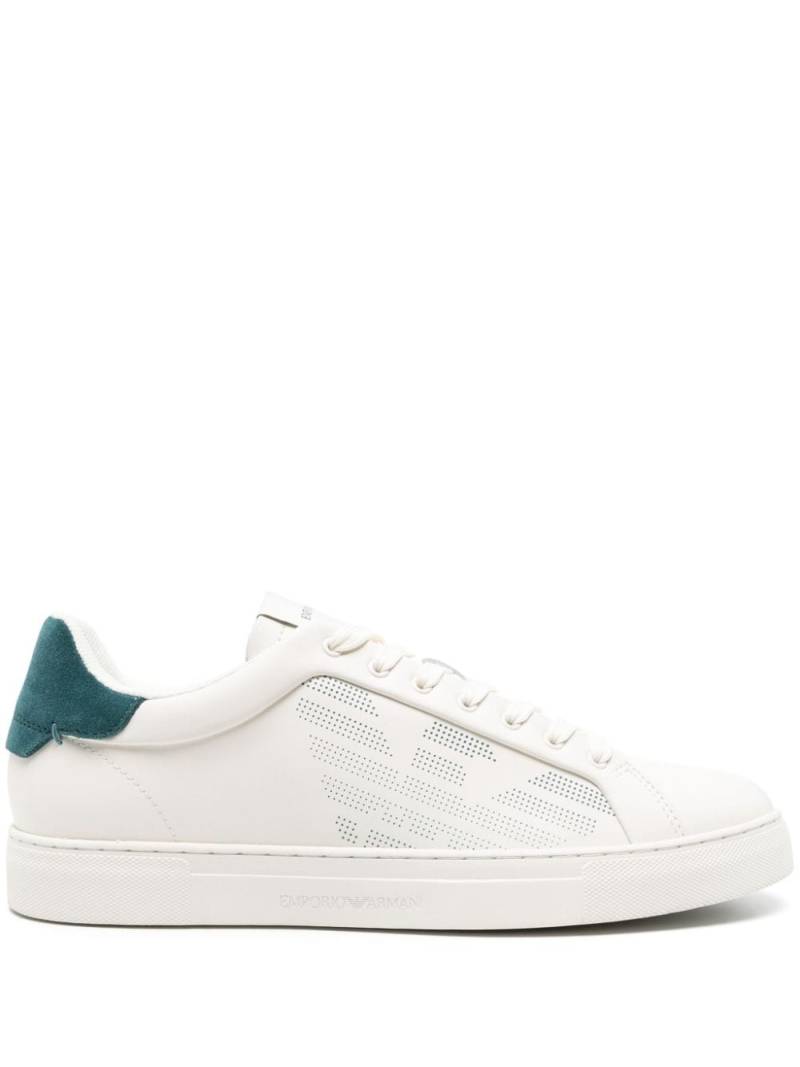 Emporio Armani logo-embossed leather sneakers - White von Emporio Armani