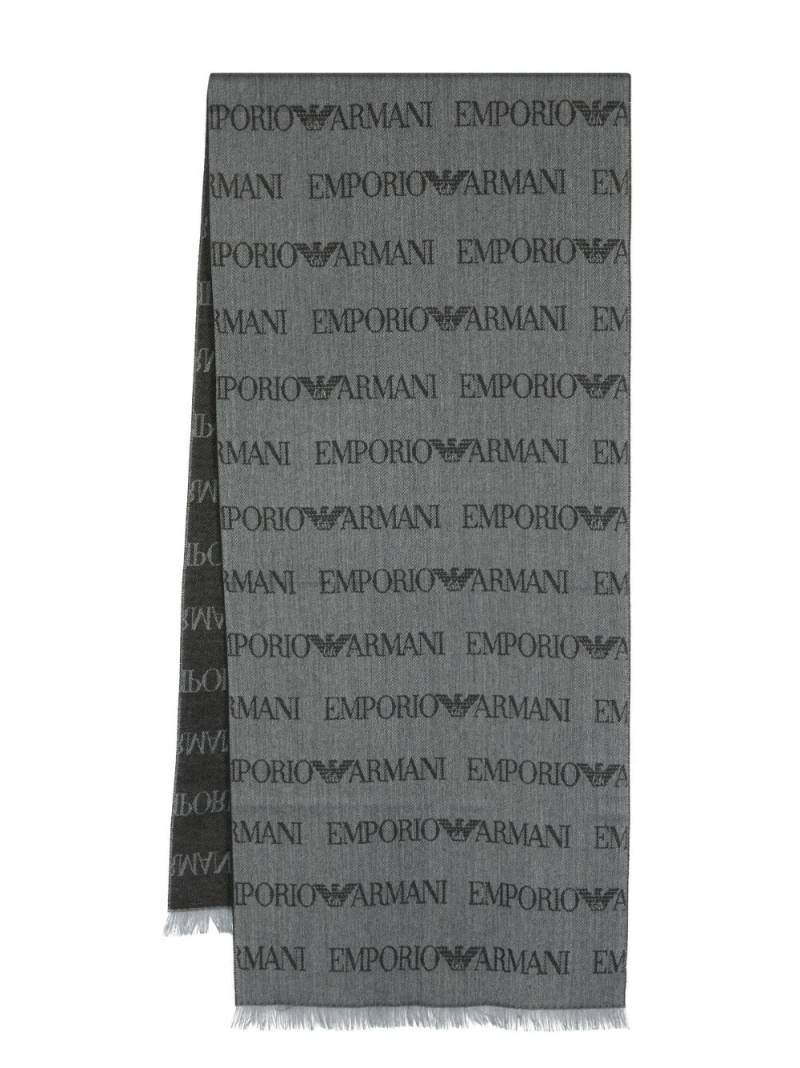 Emporio Armani monogram-pattern knitted scarf - Grey von Emporio Armani