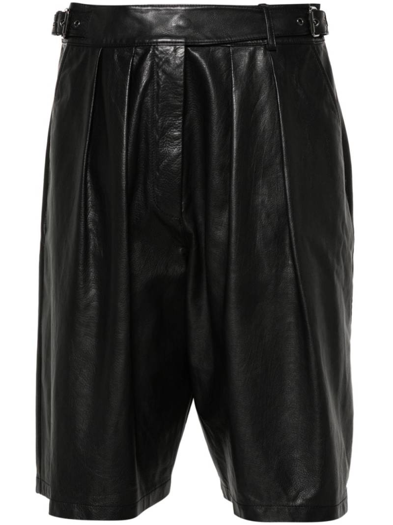 Emporio Armani pleat-detail leather shorts - Black von Emporio Armani