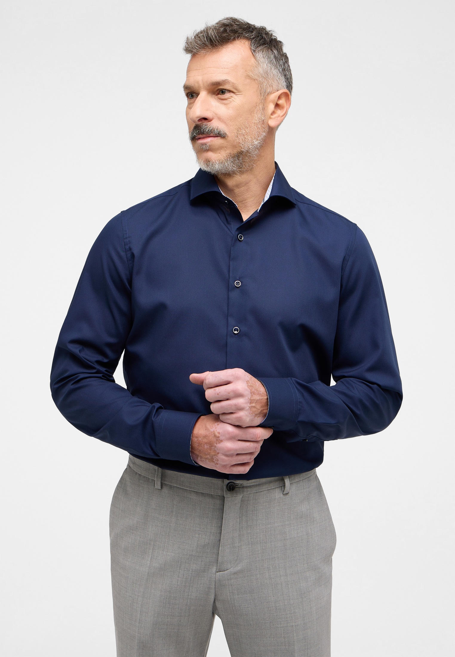 Eterna Langarmhemd »SLIM FIT«, NON IRON (bügelfrei) Eterna Langarmhemd »SLIM FIT«, NON IRON (bügelfrei) von Eterna