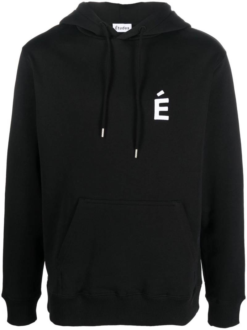 Etudes Klein logo-patch hoodie - Black von Etudes