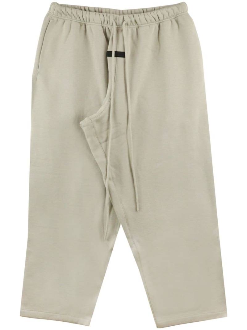 FEAR OF GOD ESSENTIALS drawstring cropped track pants - Neutrals von FEAR OF GOD ESSENTIALS