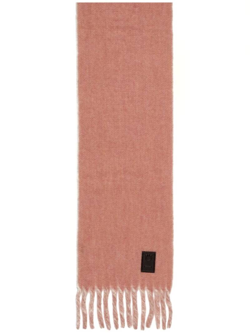 Ferragamo logo-patch fringed scarf - Pink von Ferragamo