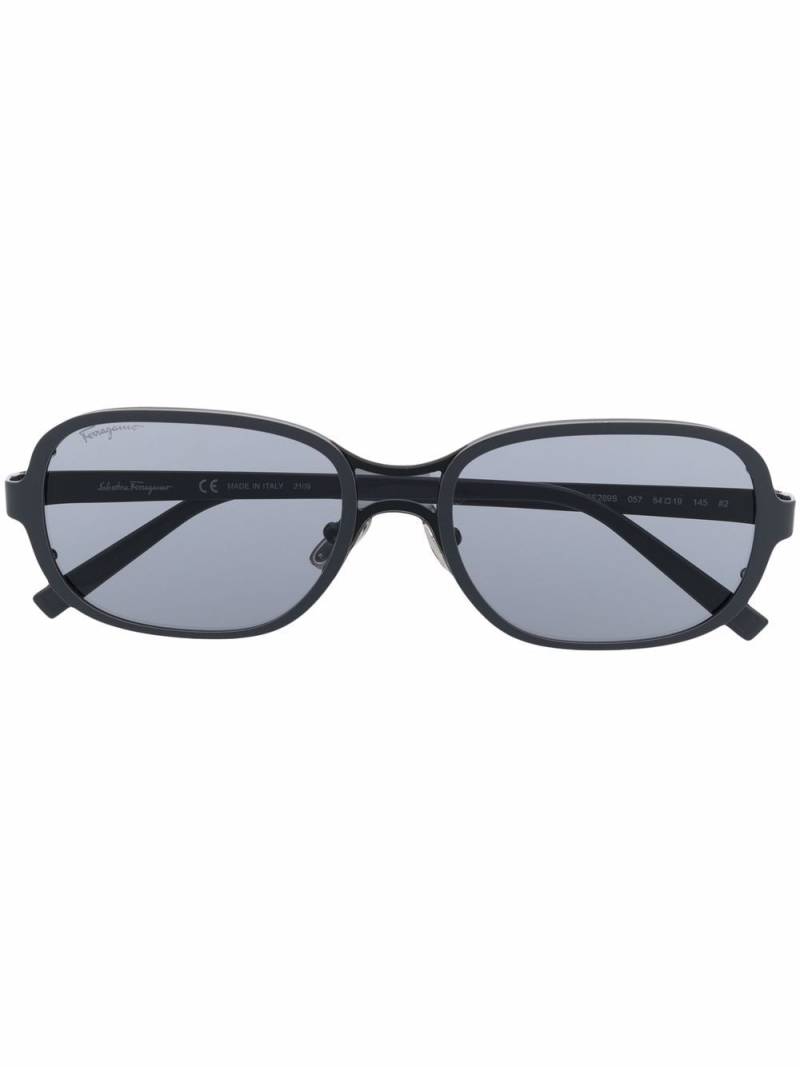 Ferragamo oval-frame sunglasses - Grey von Ferragamo