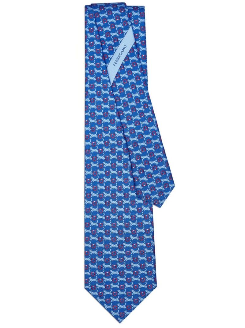 Ferragamo tiger-print silk tie - Blue von Ferragamo