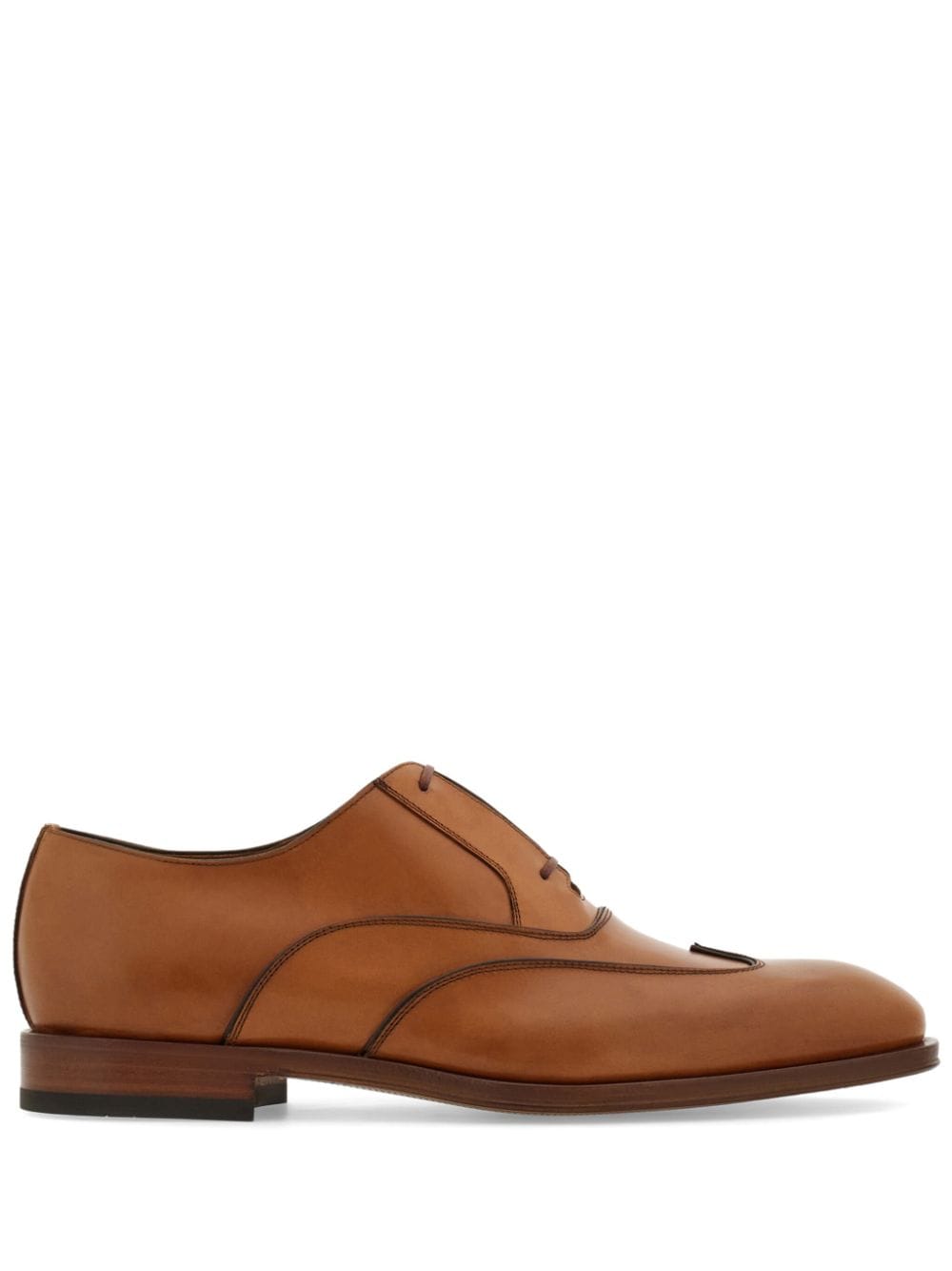 Ferragamo wingtip leather Oxford shoes - Brown von Ferragamo