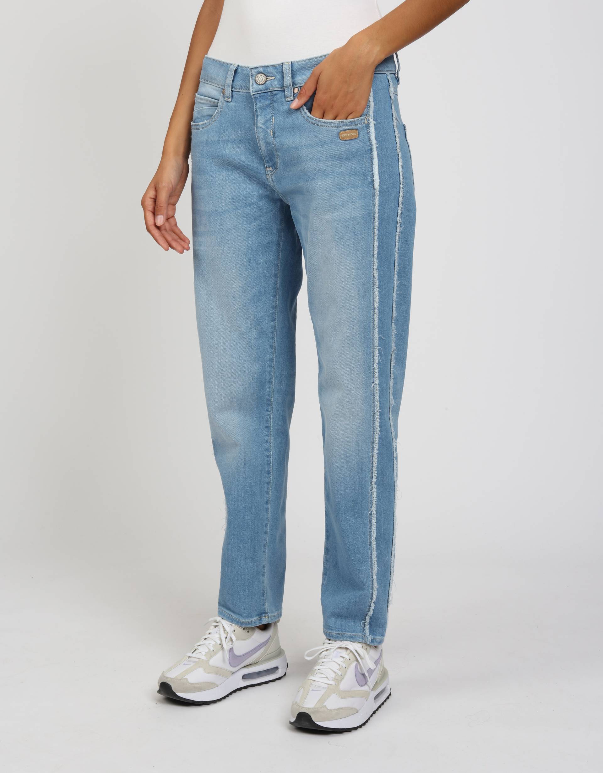 GANG Boyfriend-Jeans »94NADIA«, mit seitlichen Fransenstreifen von GANG