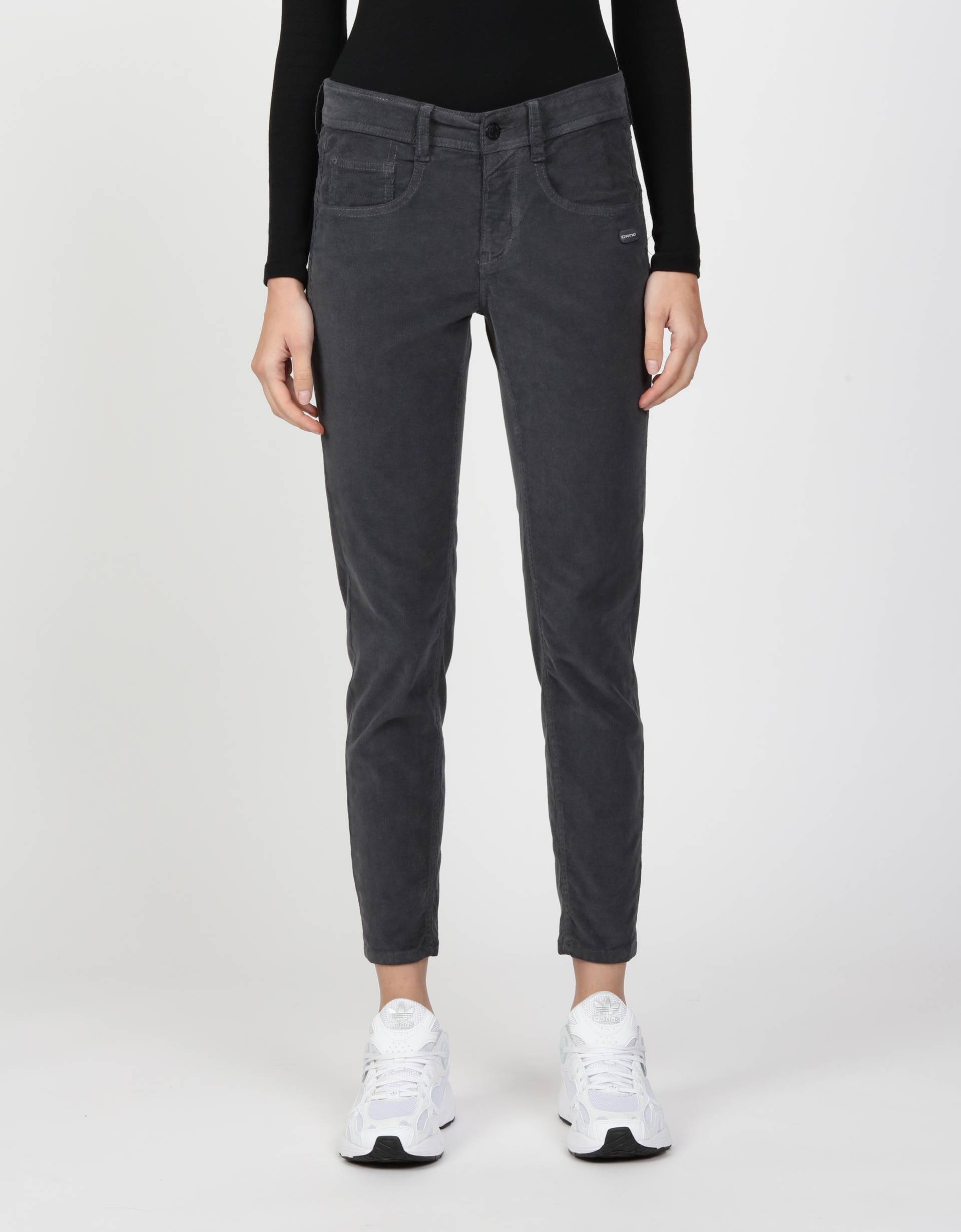 GANG Cordhose »94AMELIE CROPPED«, mit doppelter rechter Gesässtasche GANG Cordhose »94AMELIE CROPPED«, mit doppelter rechter Gesässtasche von GANG