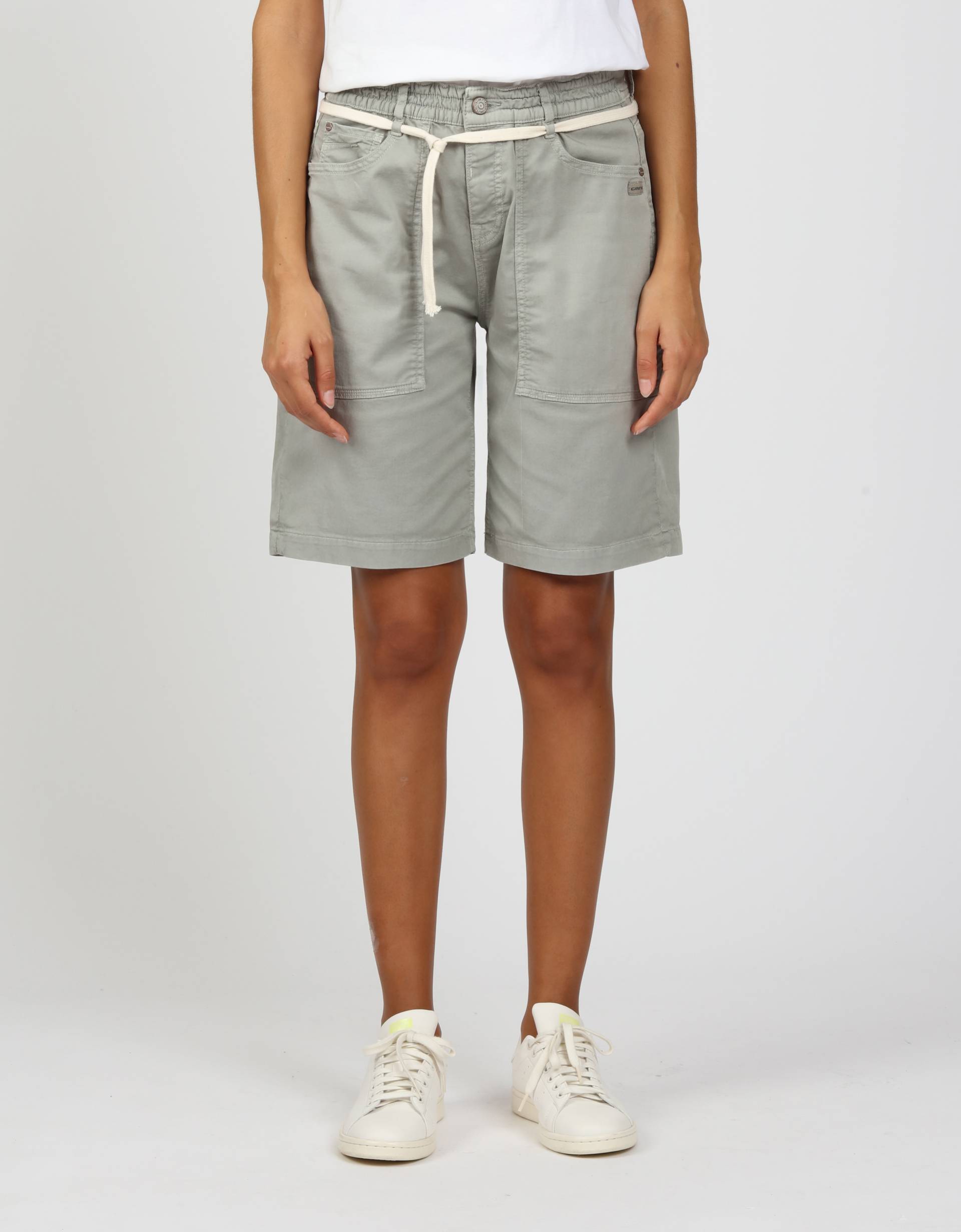 GANG Jeansshorts »94NICA WORKER SHORTS«, mit Kordel GANG Jeansshorts »94NICA WORKER SHORTS«, mit Kordel von GANG