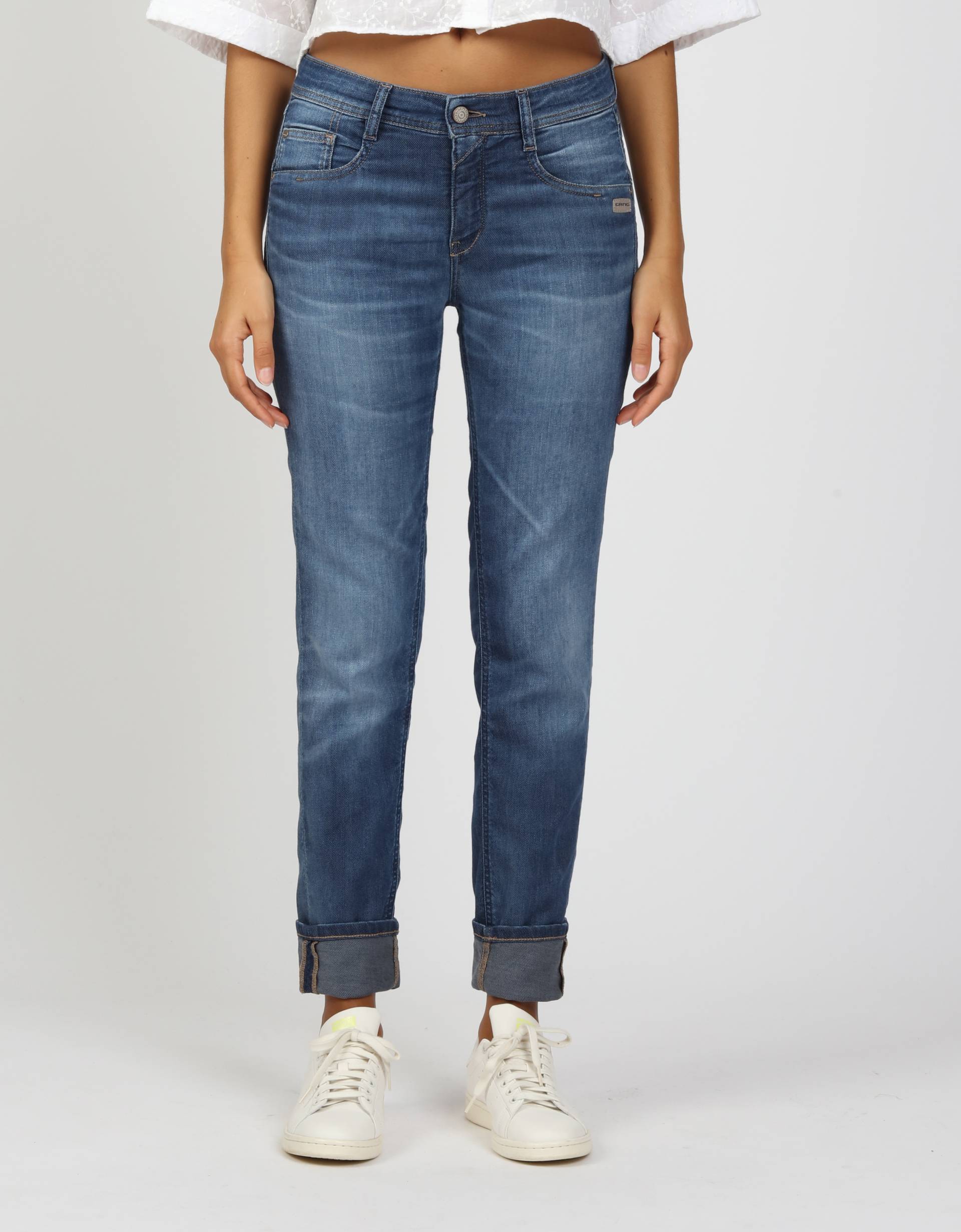 GANG Relax-fit-Jeans »94AMELIE«, mit doppelter rechter Gesässtasche GANG Relax-fit-Jeans »94AMELIE«, mit doppelter rechter Gesässtasche von GANG