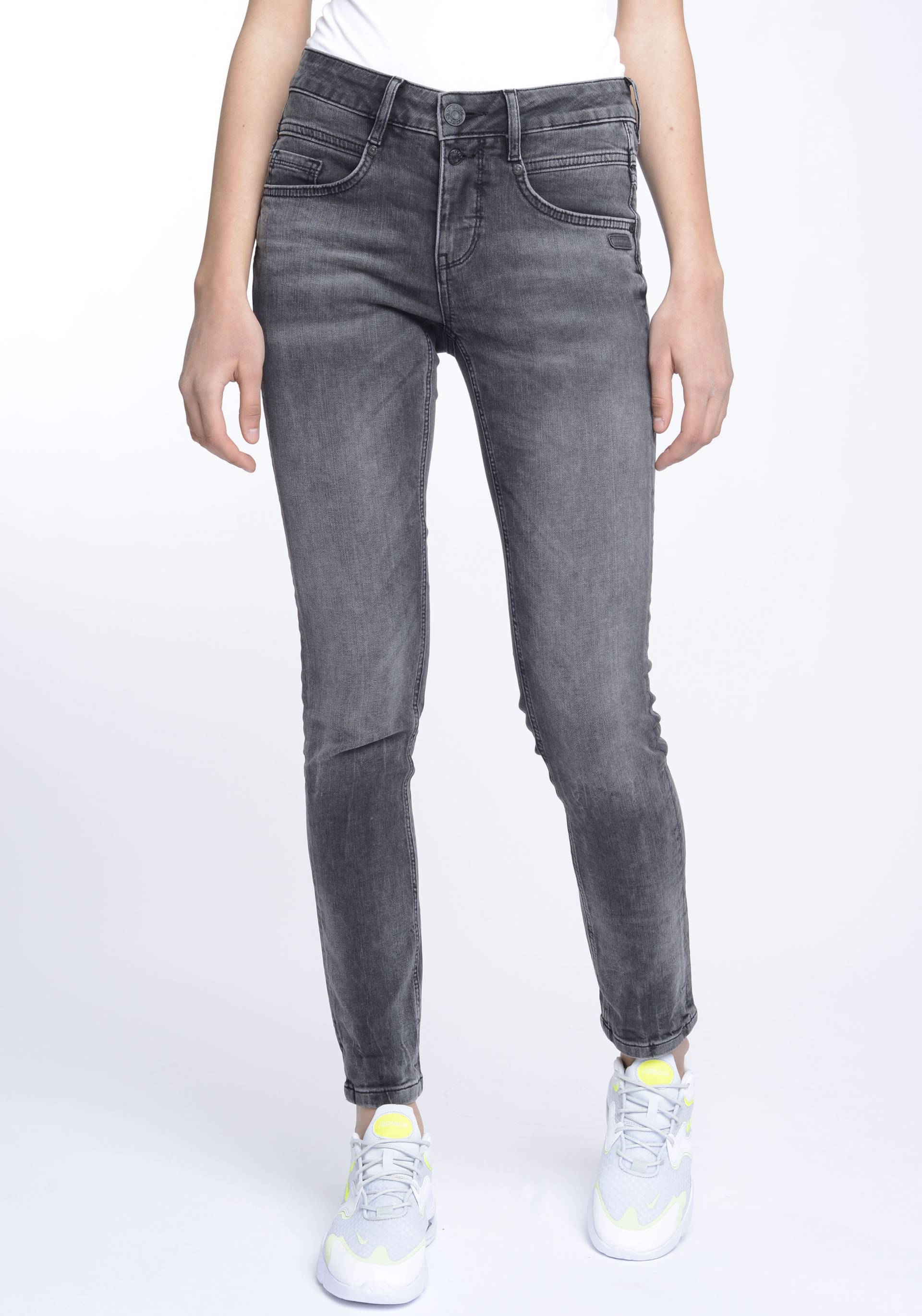 GANG Skinny-fit-Jeans »94MORA«, mit 3-Knopf-Verschluss und Passe vorne von GANG