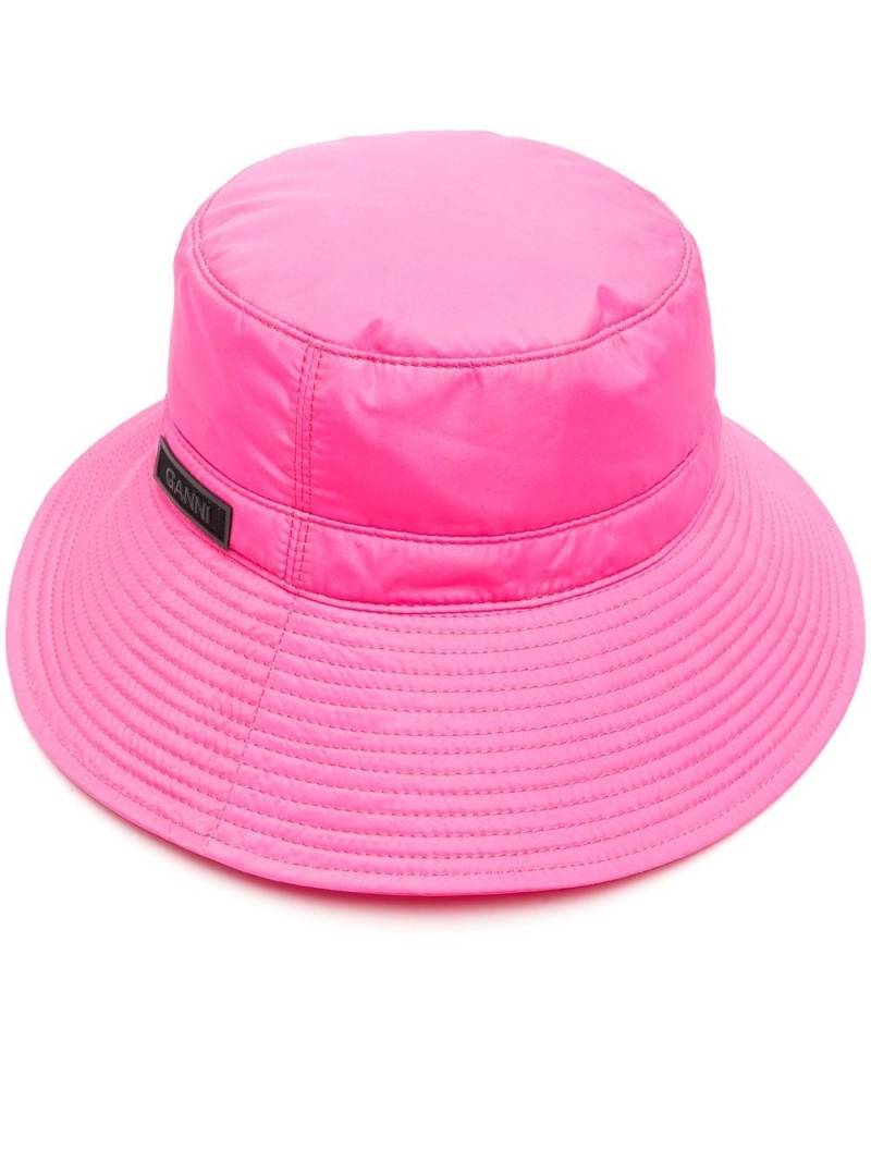 GANNI Tech logo-patch bucket hat - Pink von GANNI