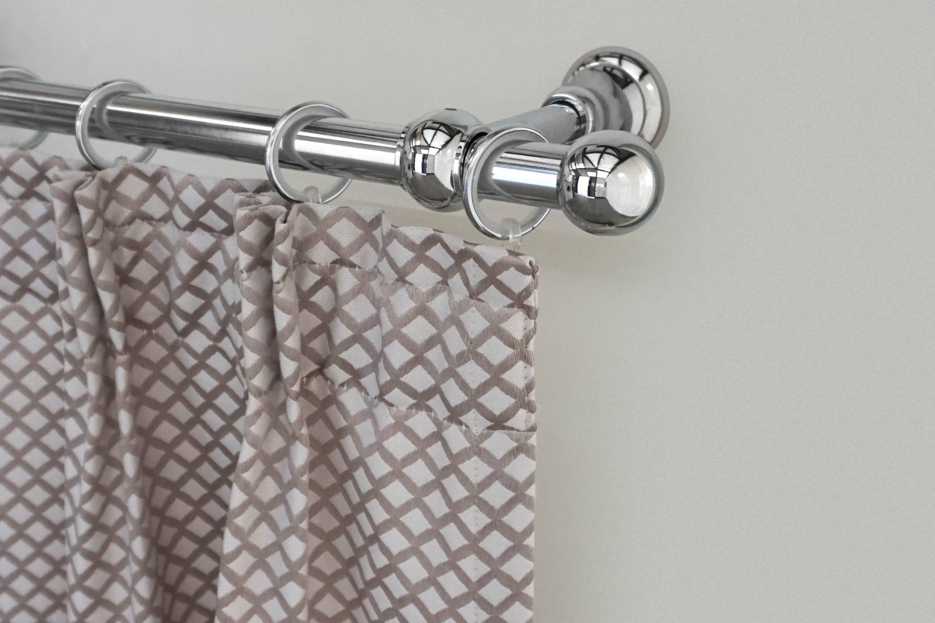 GARESA Gardinenstange »ANDREA«, 1 läufig-läufig, Wunschmasslänge, Vorhanggarnitur, verlängerbar, Endknopf Kugel kurz, mit Ringen GARESA Gardinenstange »ANDREA«, 1 läufig-läufig, Wunschmasslänge, Vorhanggarnitur, verlängerbar, Endknopf Kugel kurz, mit Ringen von GARESA