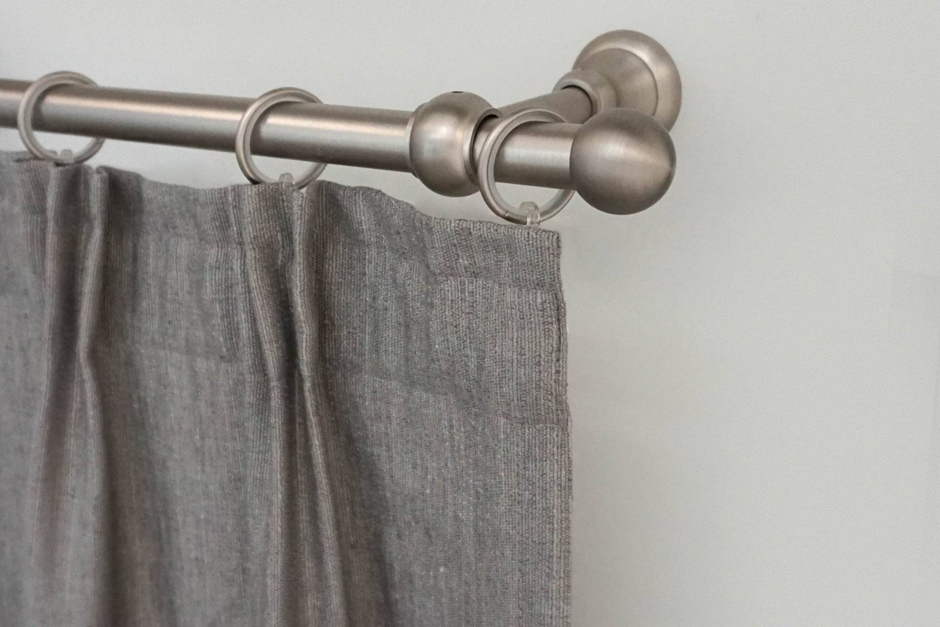 GARESA Gardinenstange »ANDREA«, 1 läufig-läufig, Wunschmasslänge, Vorhanggarnitur, verlängerbar, Endknopf Kugel kurz, mit Ringen GARESA Gardinenstange »ANDREA«, 1 läufig-läufig, Wunschmasslänge, Vorhanggarnitur, verlängerbar, Endknopf Kugel kurz, mit Ringen von GARESA
