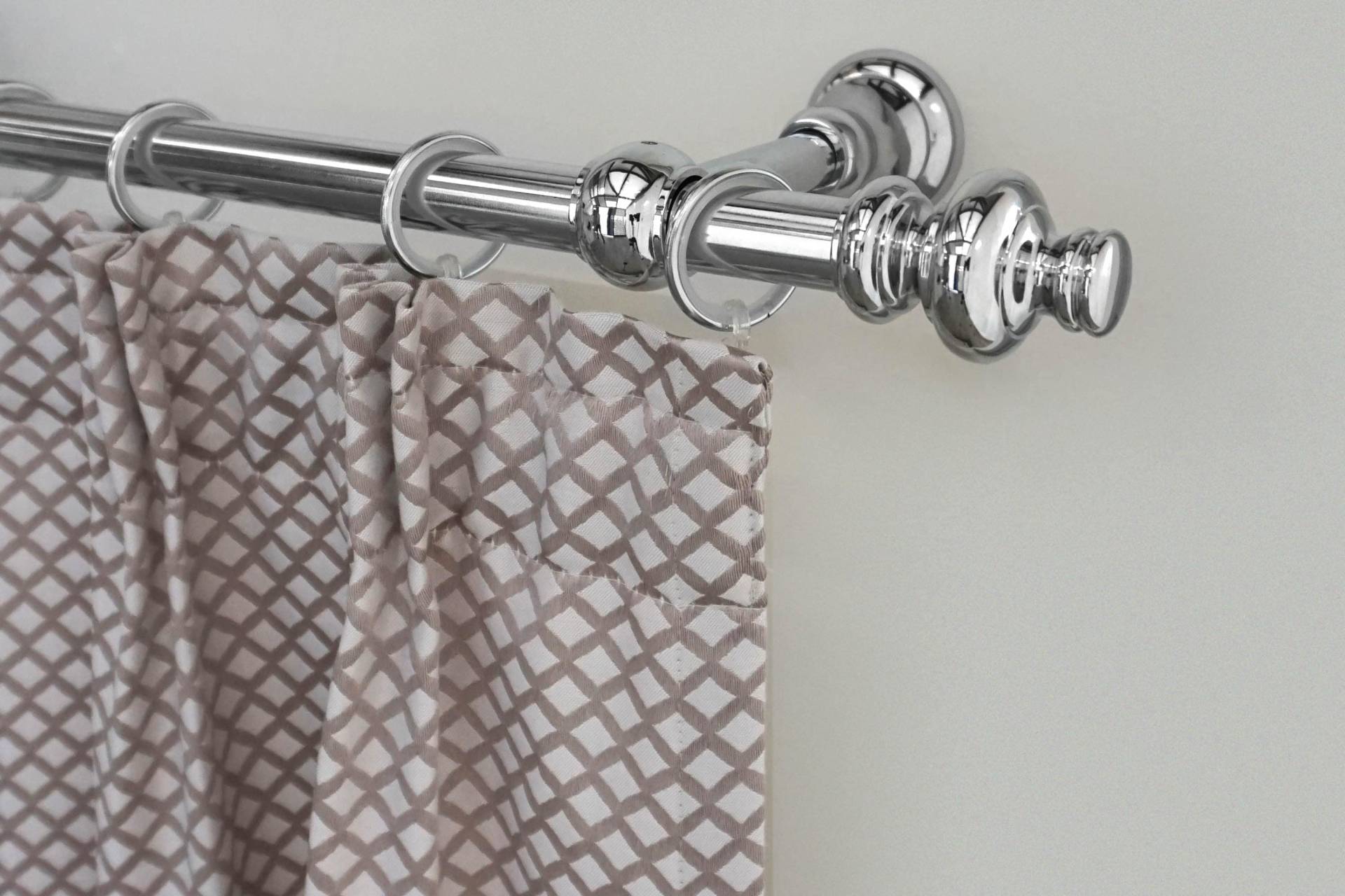 GARESA Gardinenstange »ANDREA«, 1 läufig-läufig, Wunschmasslänge, Vorhanggarnitur, verlängerbar, Endknopf Profil gross, mit Ringen GARESA Gardinenstange »ANDREA«, 1 läufig-läufig, Wunschmasslänge, Vorhanggarnitur, verlängerbar, Endknopf Profil gross, mit Ringen von GARESA