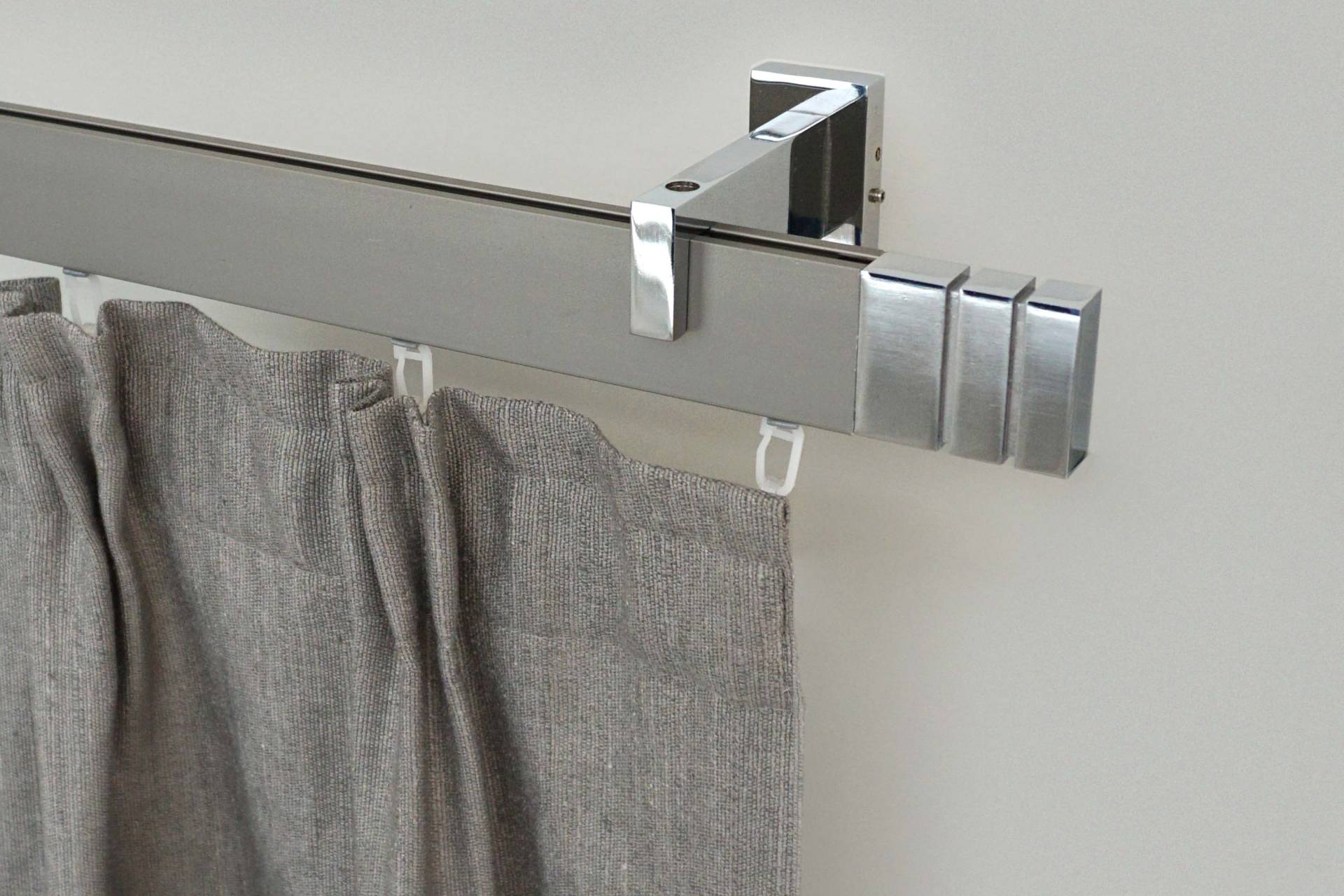 GARESA Gardinenstange »FLAT«, 1 läufig-läufig, Wunschmasslänge, Rechteckprofil, Wandmontage, perfekter Lauf, modern, verlängerbar GARESA Gardinenstange »FLAT«, 1 läufig-läufig, Wunschmasslänge, Rechteckprofil, Wandmontage, perfekter Lauf, modern, verlängerbar von GARESA