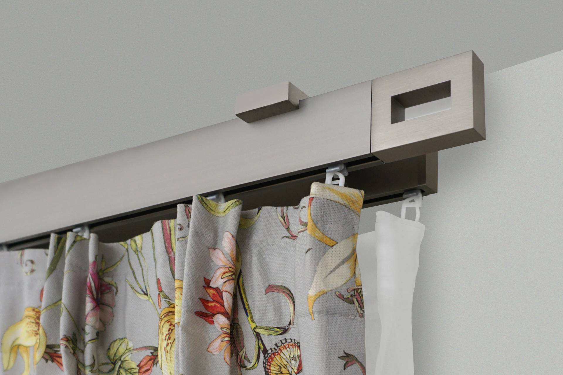 GARESA Gardinenstange »FLAT«, 2 läufig-läufig, Wunschmasslänge, Rechteckprofil, Deckenmontage, perfekter Lauf, modern, verlängerbar GARESA Gardinenstange »FLAT«, 2 läufig-läufig, Wunschmasslänge, Rechteckprofil, Deckenmontage, perfekter Lauf, modern, verlängerbar von GARESA