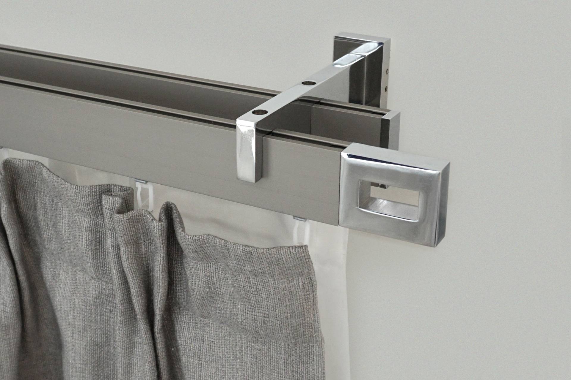 GARESA Gardinenstange »FLAT«, 2 läufig-läufig, Wunschmasslänge, Rechteckprofil, Wandmontage, perfekter Lauf, modern, verlängerbar GARESA Gardinenstange »FLAT«, 2 läufig-läufig, Wunschmasslänge, Rechteckprofil, Wandmontage, perfekter Lauf, modern, verlängerbar von GARESA