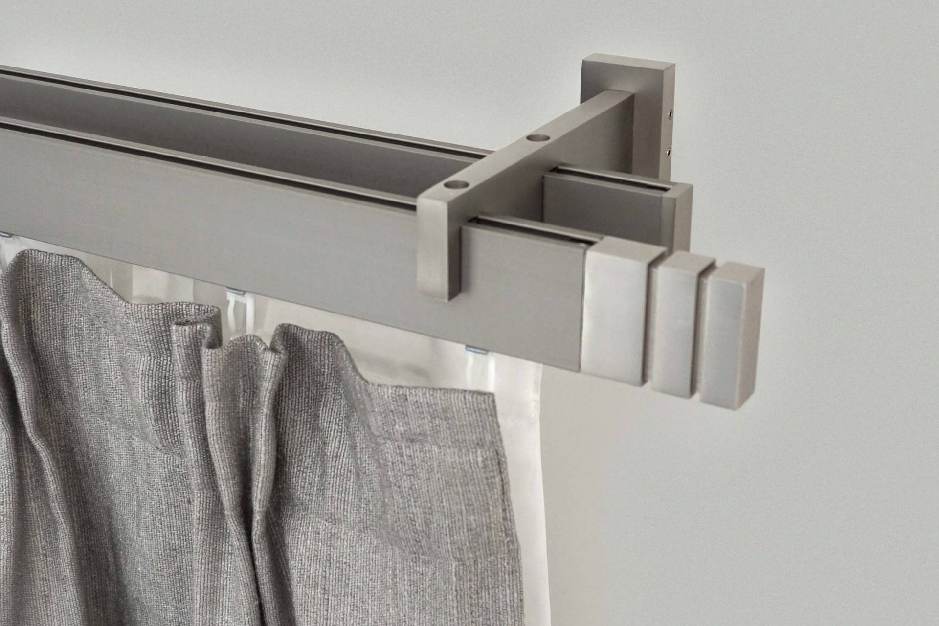 GARESA Gardinenstange »FLAT«, 2 läufig-läufig, Wunschmasslänge, Rechteckprofil, Wandmontage, perfekter Lauf, modern, verlängerbar GARESA Gardinenstange »FLAT«, 2 läufig-läufig, Wunschmasslänge, Rechteckprofil, Wandmontage, perfekter Lauf, modern, verlängerbar von GARESA