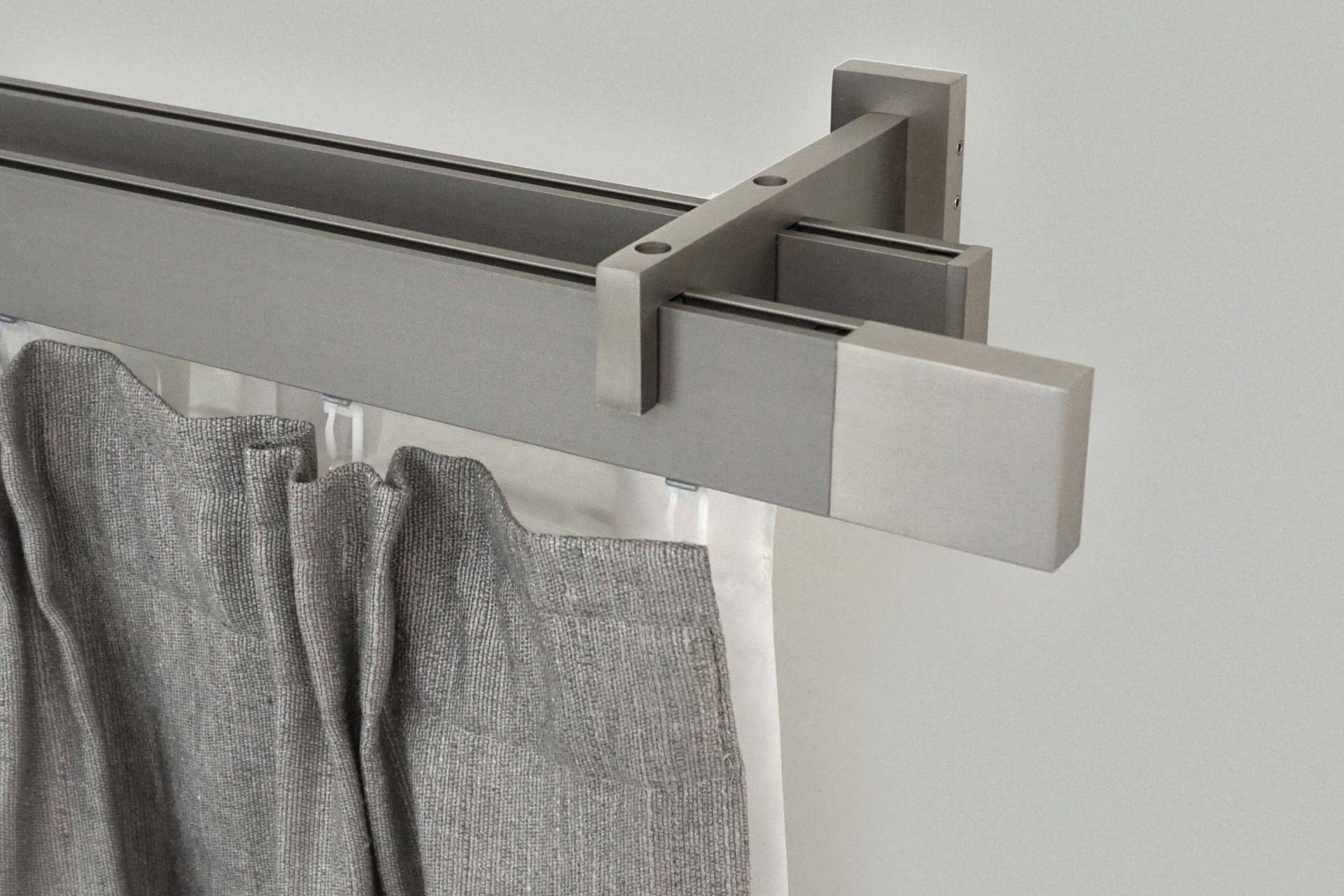 GARESA Gardinenstange »FLAT«, 2 läufig-läufig, Wunschmasslänge, Rechteckprofil, Wandmontage, perfekter Lauf, modern, verlängerbar GARESA Gardinenstange »FLAT«, 2 läufig-läufig, Wunschmasslänge, Rechteckprofil, Wandmontage, perfekter Lauf, modern, verlängerbar von GARESA