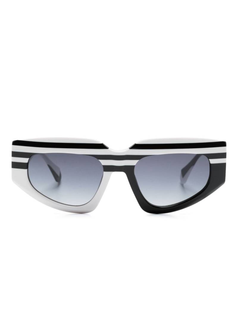 GIGI STUDIOS Viceversa cat-eye sunglasses - White von GIGI STUDIOS