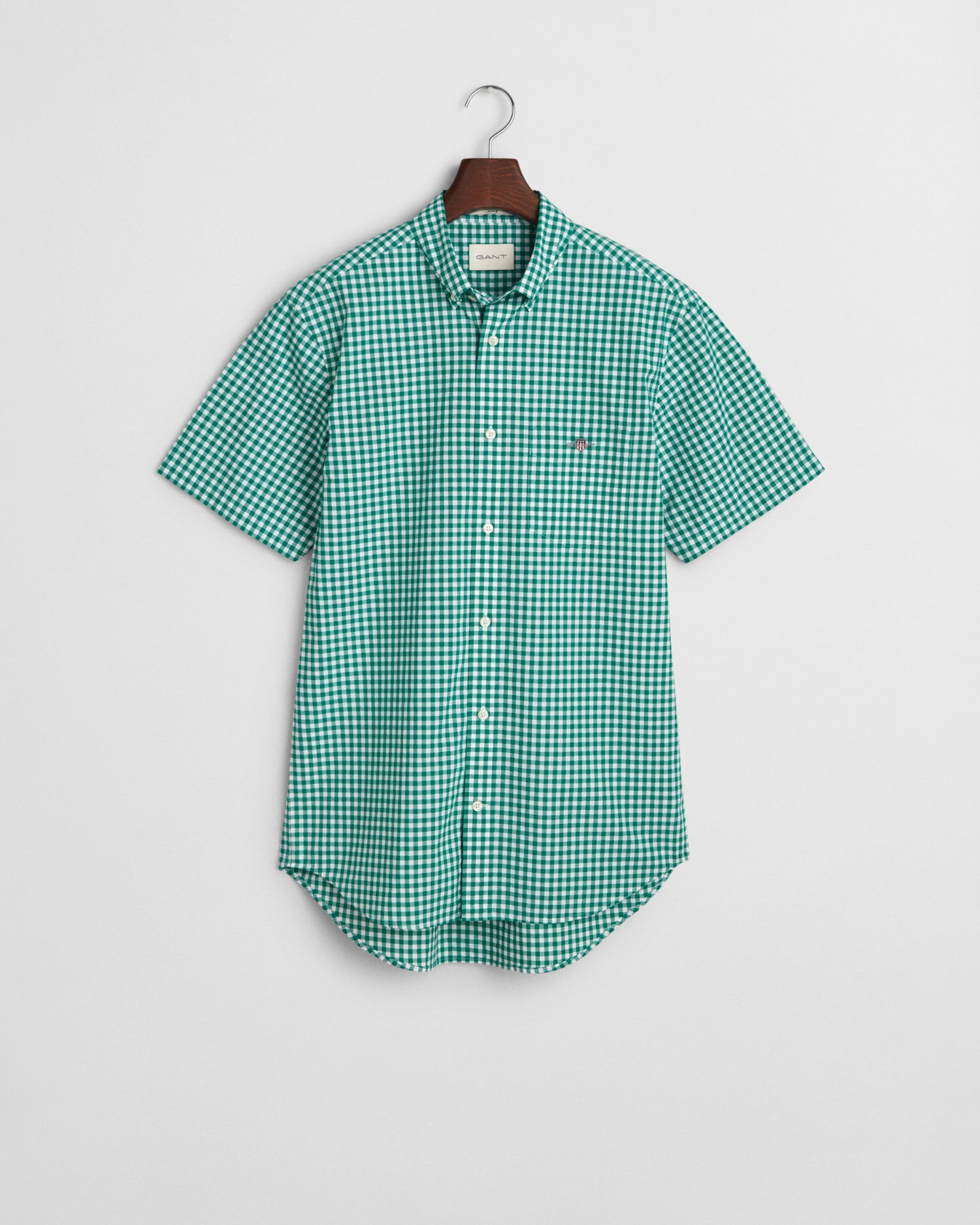 Gant Kurzarmhemd »Regular Fit Gingham Popeline Hemd strapazierfähig pflegeleicht kariert«, mit einer kleinen Logostickerei auf der Brusttasche Gant Kurzarmhemd »Regular Fit Gingham Popeline Hemd strapazierfähig pflegeleicht kariert«, mit einer kleinen Logostickerei auf der Brusttasche von Gant