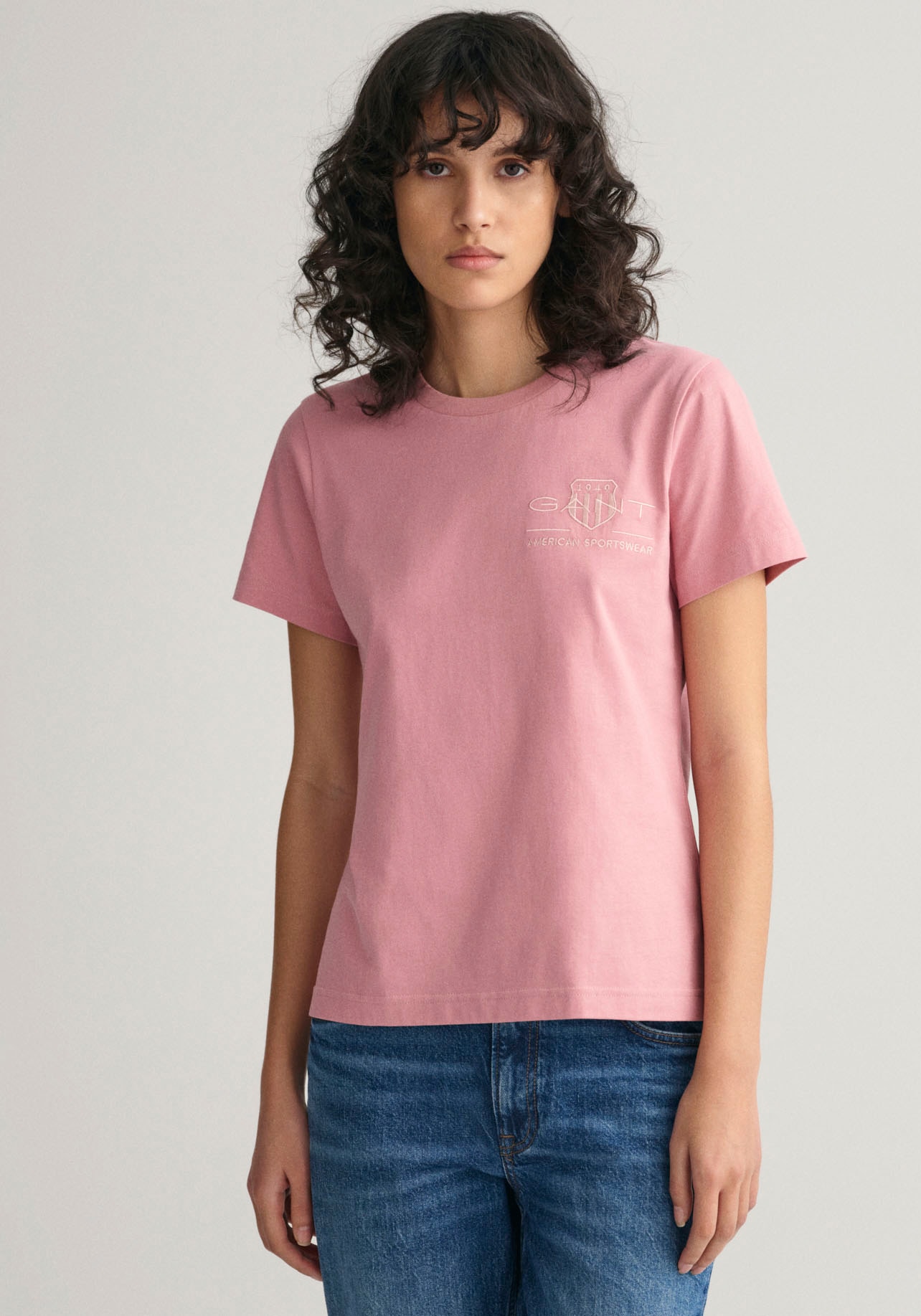 Gant T-Shirt »REG TONAL SHIELD KA T-SHIRT« von Gant