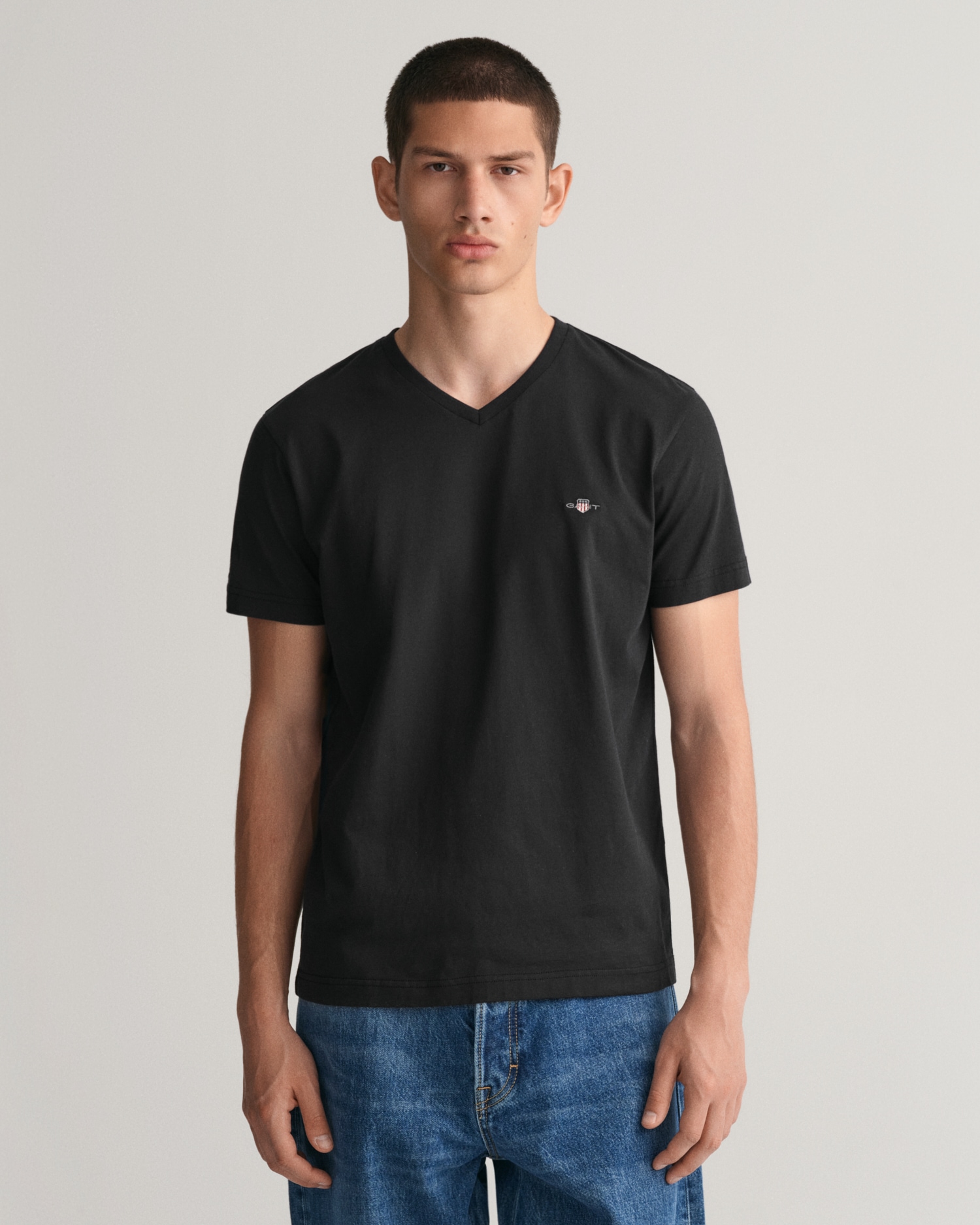 Gant T-Shirt »SLIM SHIELD V-NECK T-SHIRT« von Gant