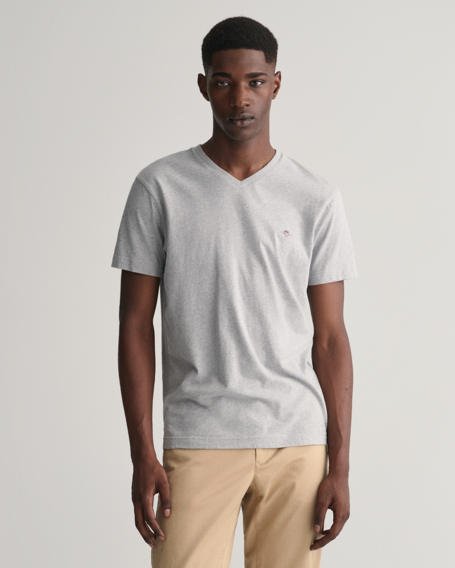 Gant T-Shirt »SLIM SHIELD V-NECK T-SHIRT« von Gant