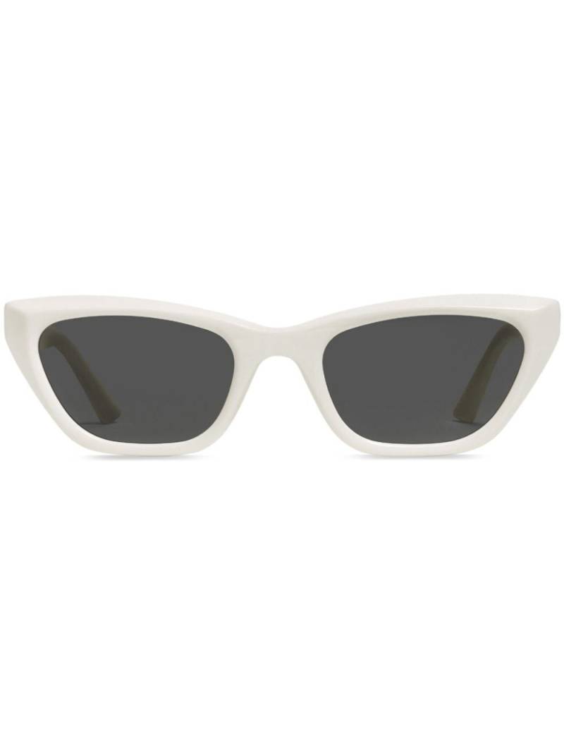 Gentle Monster Oboe cat-eye frame sunglasses - White von Gentle Monster