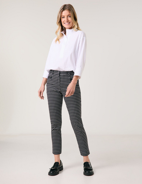 GERRY WEBER Damen 7/8 Hose KIR꞉STY CITYSTYLE mit Jacquarddessin Baumwolle Mittlere Leibhöhe Schwarz von Gerry Weber