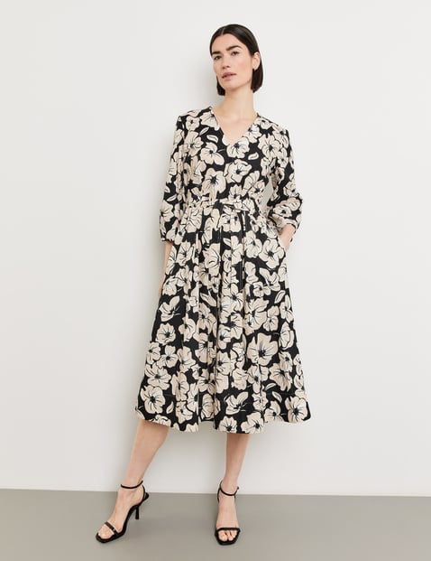 GERRY WEBER Damen A-Linien-Kleid mit Taillenband 3/4 Arm V-Ausschnitt Baumwolle Schwarz gemustert von Gerry Weber