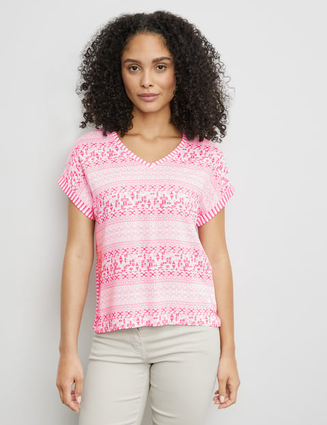 GERRY WEBER Damen Gemustertes Kurzarmshirt mit Material-Patch 62cm V-Ausschnitt Pink gemustert von Gerry Weber