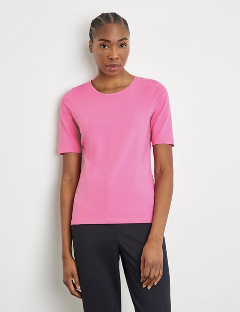 GERRY WEBER Damen Nachhaltiges T-Shirt mit satiniertem Ausschnitt 64cm Kurzarm Rundhals Baumwolle Pink von Gerry Weber