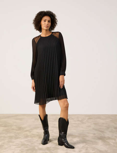 GERRY WEBER Damen Plisseekleid mit Spitzeneinsatz Schwarz von Gerry Weber