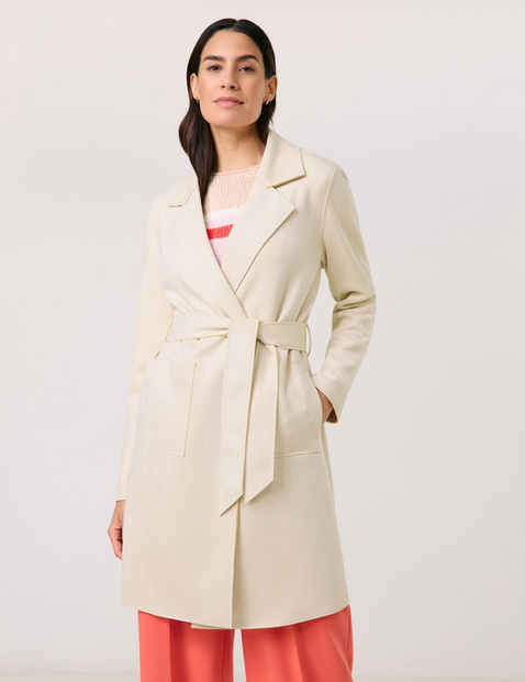 GERRY WEBER Damen Softer Kurzmantel in Veloursoptik 90cm Langarm Mit Kragen, Weiss von Gerry Weber