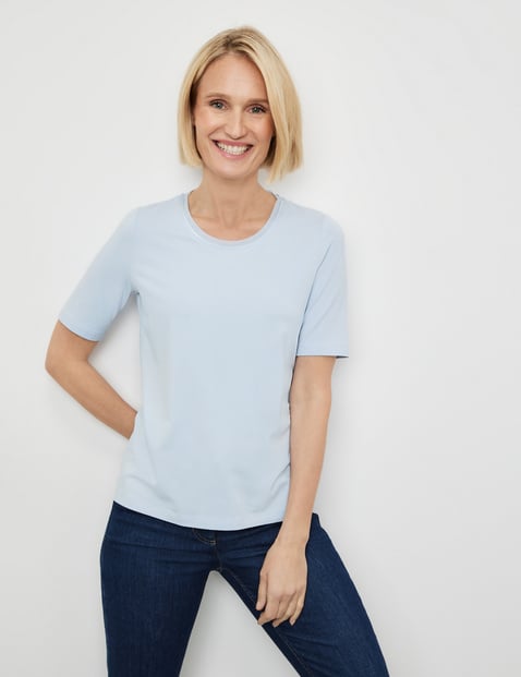 GERRY WEBER Damen T-Shirt mit dekorativer Ausschnittblende 62cm Halber Arm Rundhals Modal Blau von Gerry Weber