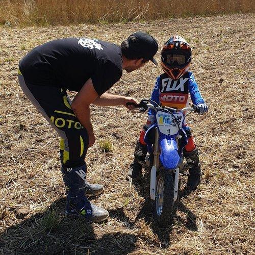 1 Tag Motocross Fahren Für Kinder Mit Schweizermeister Unisex von Geschenkidee