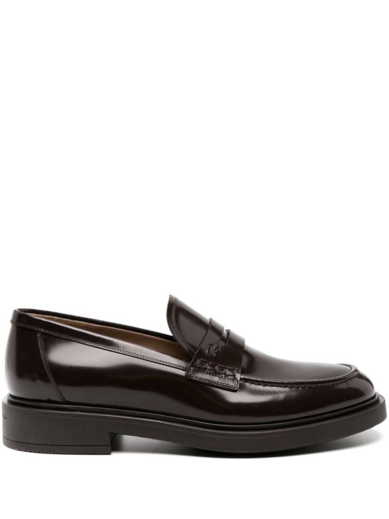 Gianvito Rossi Harris debossed-logo leather loafers - Brown von Gianvito Rossi