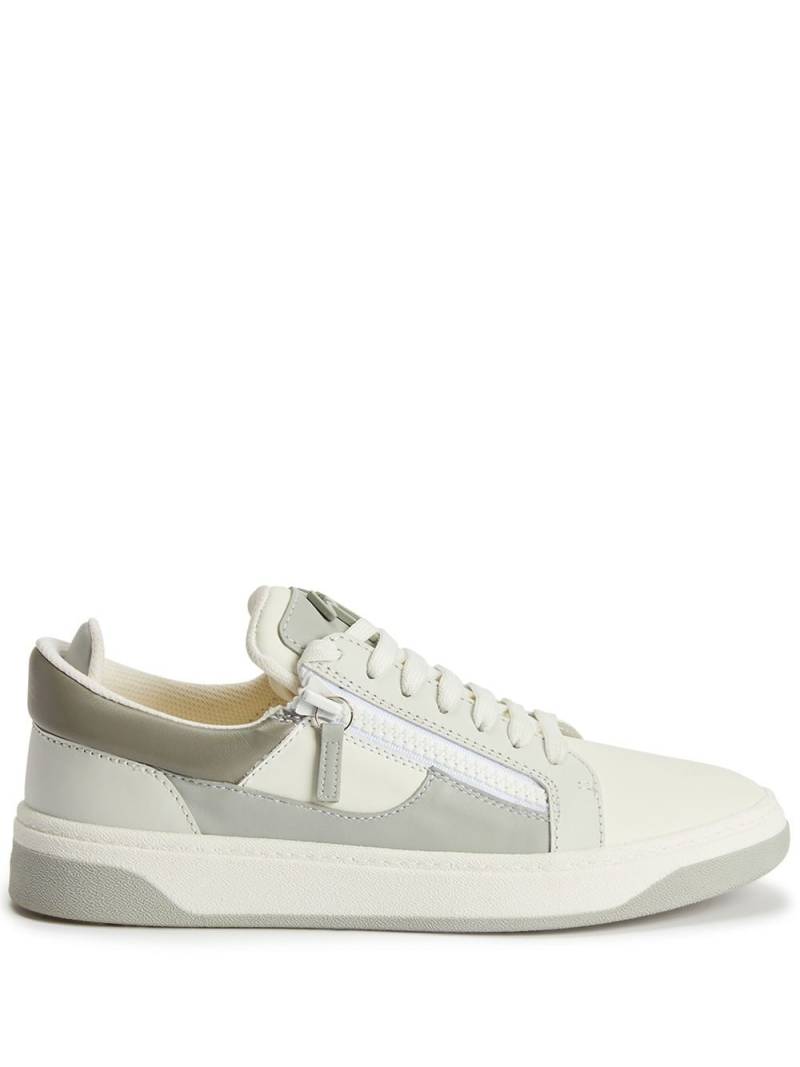 Giuseppe Zanotti GZ94 panelled sneakers - Grey von Giuseppe Zanotti