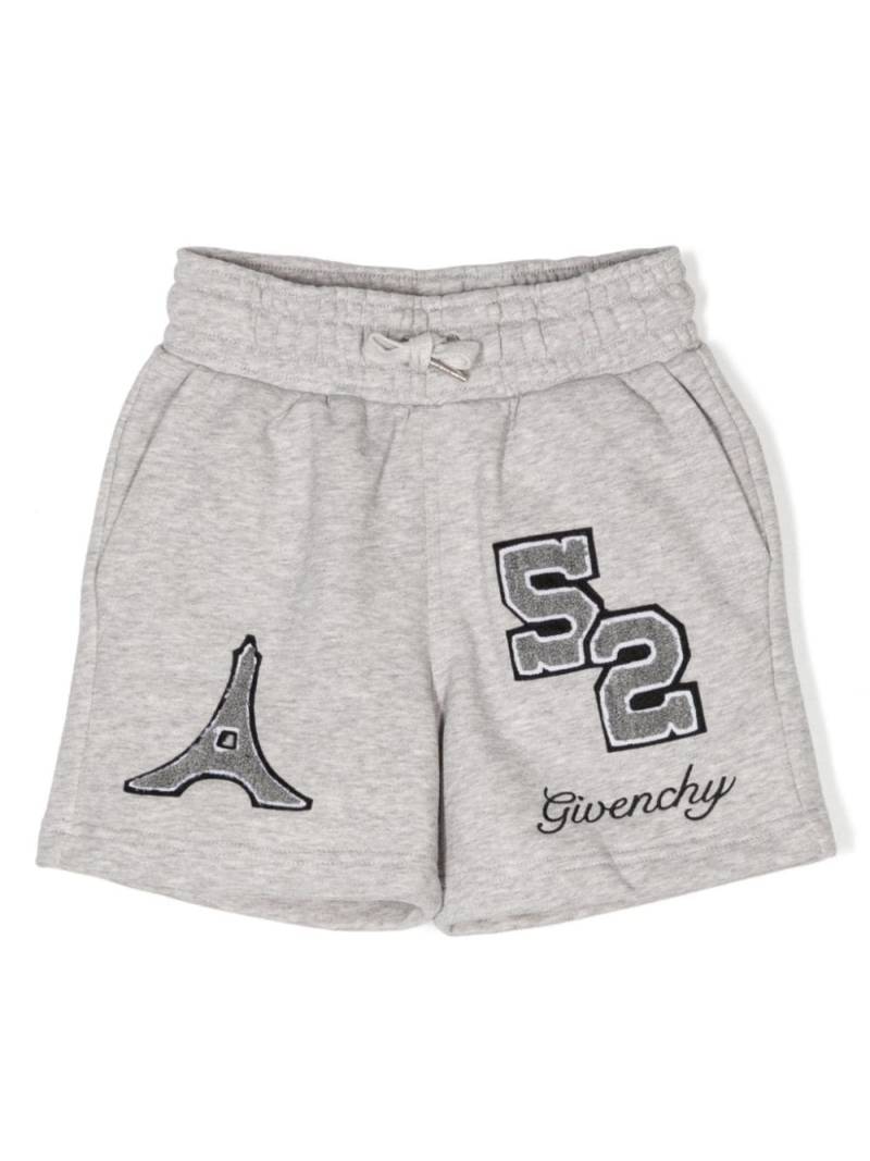 Givenchy Kids patch-detail track shorts - Grey von Givenchy Kids