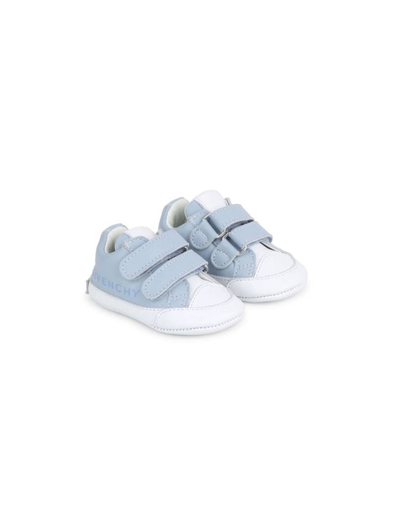 Givenchy Kids touch-strap leather sneakers - Blue von Givenchy Kids
