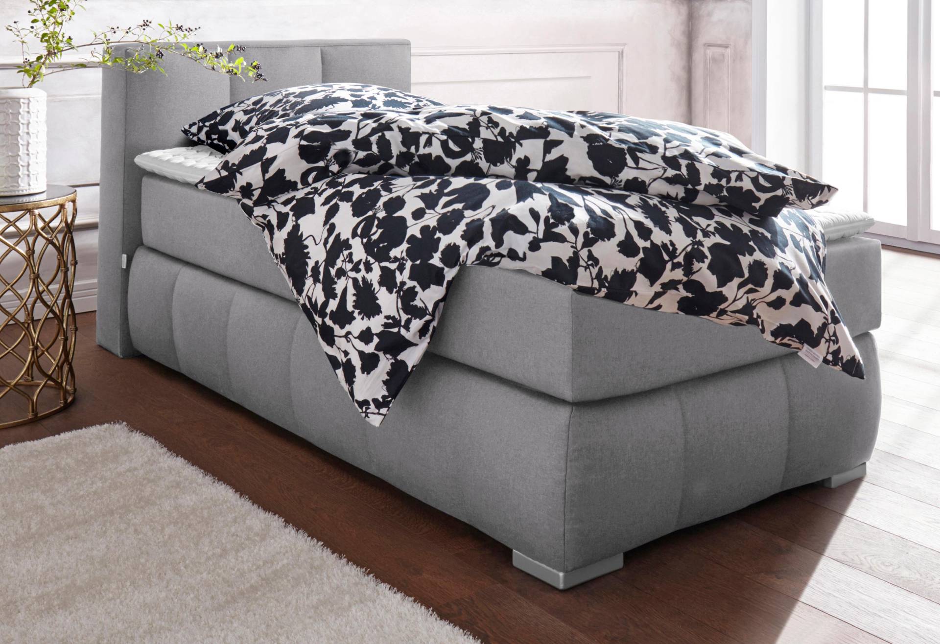 Guido Maria Kretschmer Home&Living Boxspringbett »Chelles«, inkl. Kaltschaumtopper, in 5 Breiten und 3 Matratzenarten Guido Maria Kretschmer Home&Living Boxspringbett »Chelles«, inkl. Kaltschaumtopper, in 5 Breiten und 3 Matratzenarten von Guido Maria Kretschmer Home&Living