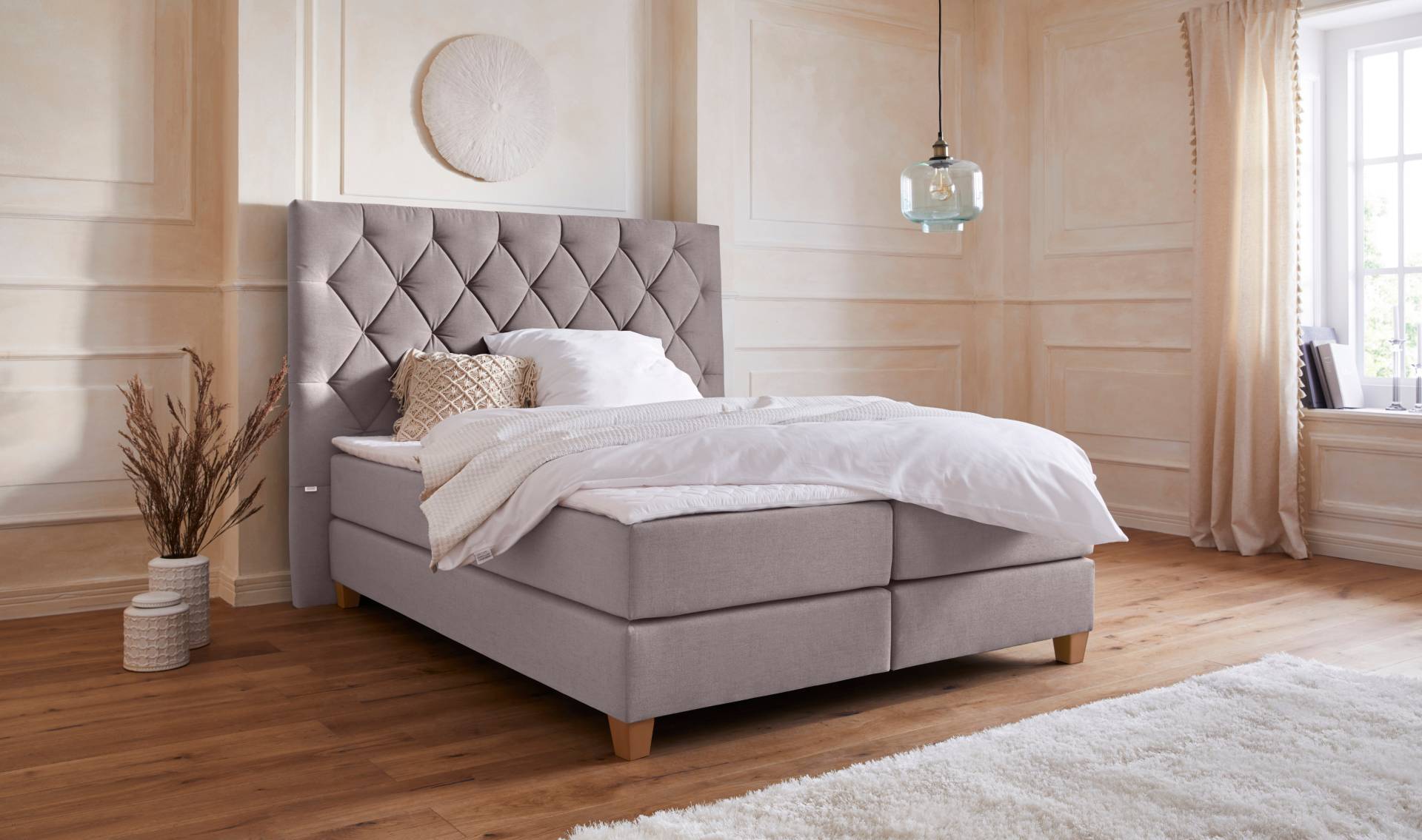 Guido Maria Kretschmer Home&Living Boxspringbett »Harmones hoch«, in 3 Breiten, Härtegrad auch im Mix mit je 1 Matratze in H2 und H3 Guido Maria Kretschmer Home&Living Boxspringbett »Harmones hoch«, in 3 Breiten, Härtegrad auch im Mix mit je 1 Matratze in H2 und H3 von Guido Maria Kretschmer Home&Living