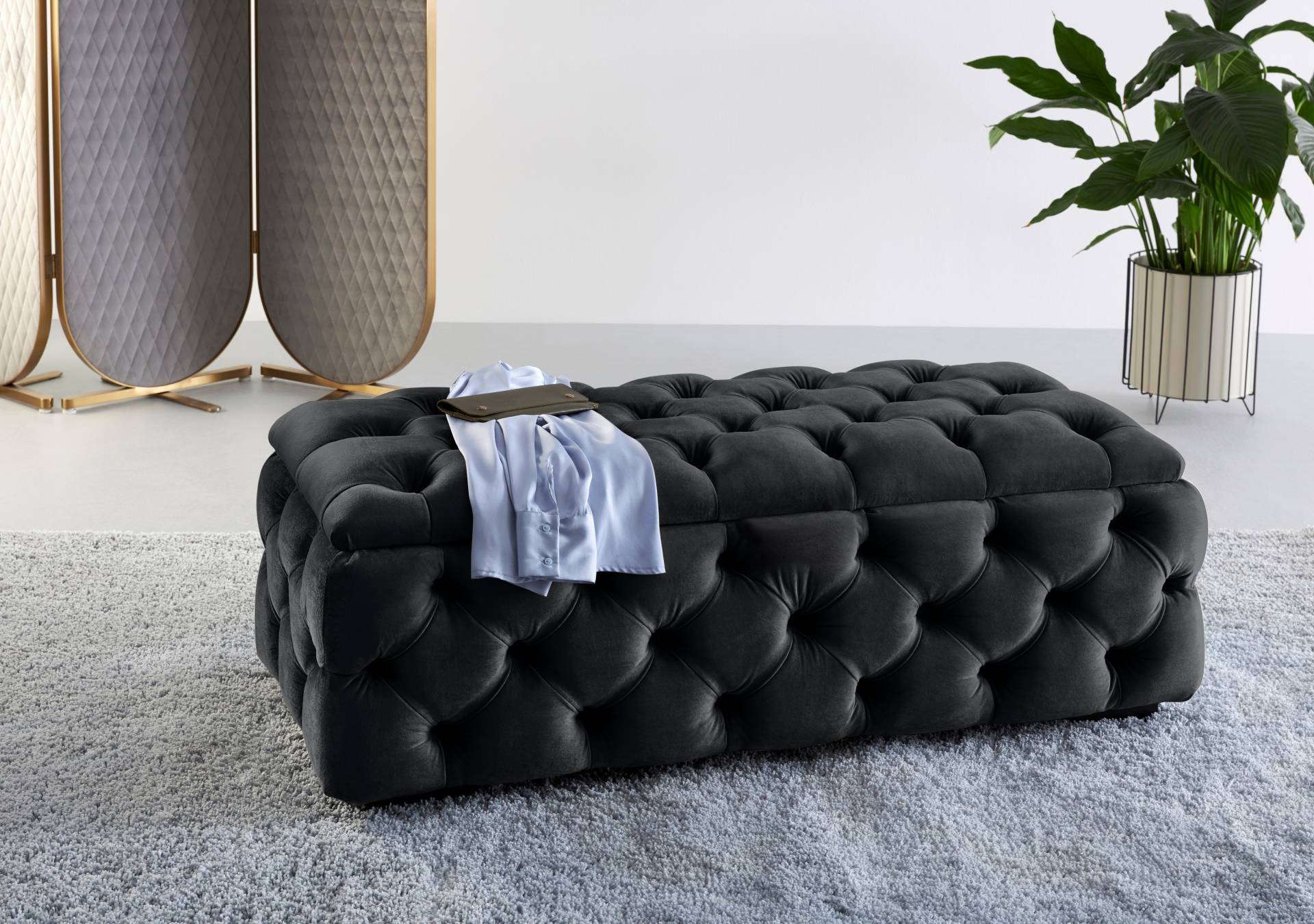 Guido Maria Kretschmer Home&Living Polsterhocker »KALINA, hochwertige Knopfheftung, B/T/H: 120/55/45 cm«, mit Staufach und innenliegenden Laschen zur besseren Aufbewahrung Guido Maria Kretschmer Home&Living Polsterhocker »KALINA, hochwertige Knopfheftung, B/T/H: 120/55/45 cm«, mit Staufach und innenliegenden Laschen zur besseren Aufbewahrung von Guido Maria Kretschmer Home&Living
