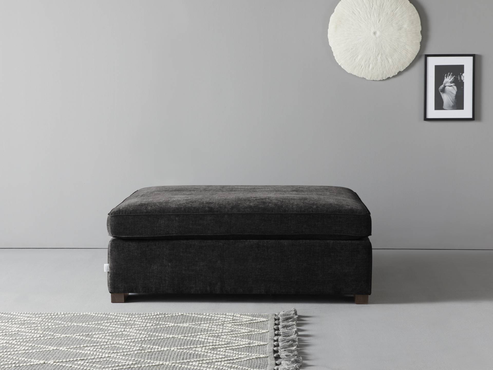 Guido Maria Kretschmer Home&Living Polsterhocker »Skara XXL«, Passend zur Serie »Skara XXL«. Guido Maria Kretschmer Home&Living Polsterhocker »Skara XXL«, Passend zur Serie »Skara XXL«. von Guido Maria Kretschmer Home&Living
