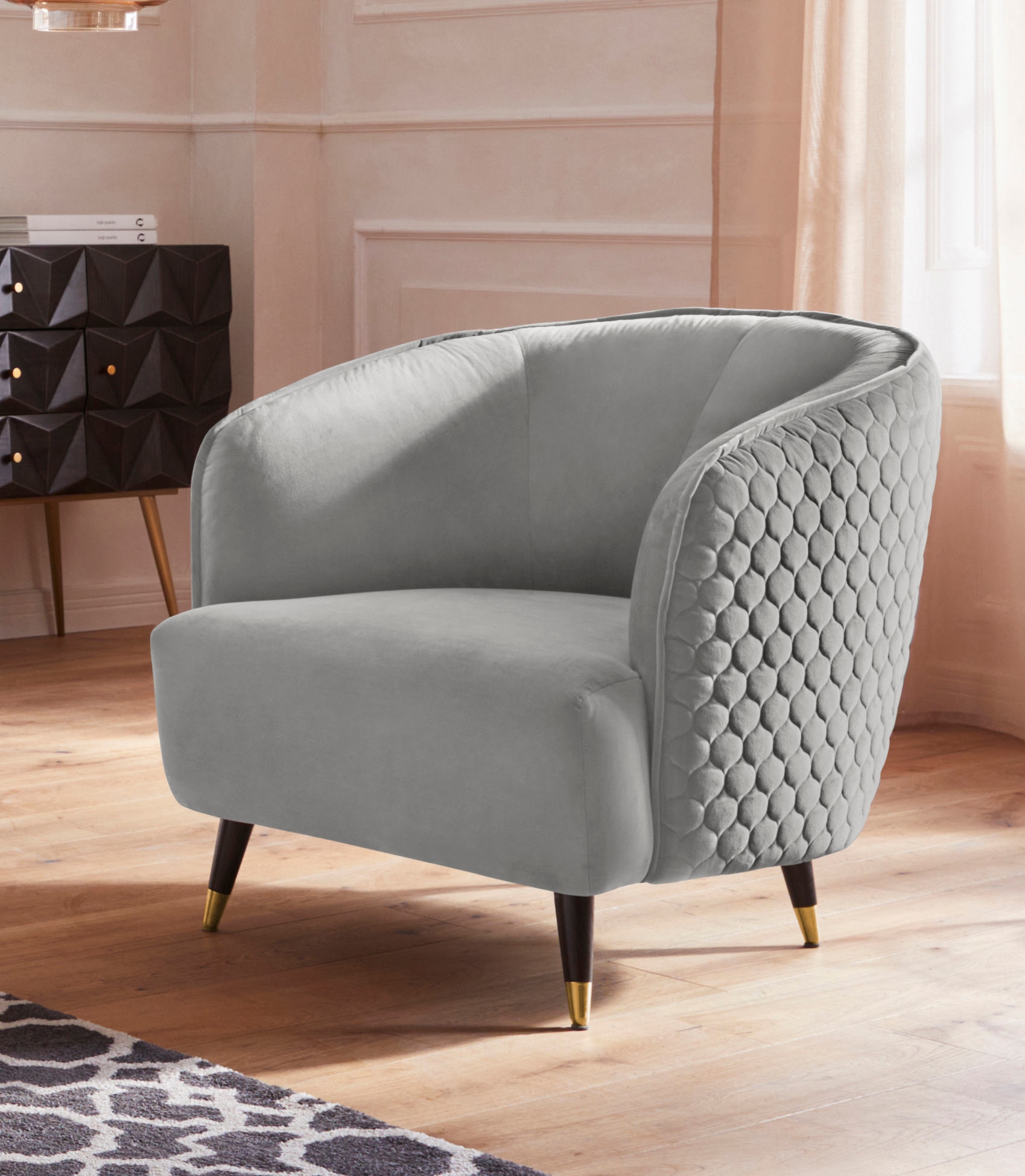 Guido Maria Kretschmer Home&Living Sessel »Oradea Cocktailsessel«, mit eleganter Steppung auf Rückseite der Rückenlehne Guido Maria Kretschmer Home&Living Sessel »Oradea Cocktailsessel«, mit eleganter Steppung auf Rückseite der Rückenlehne von Guido Maria Kretschmer Home&Living