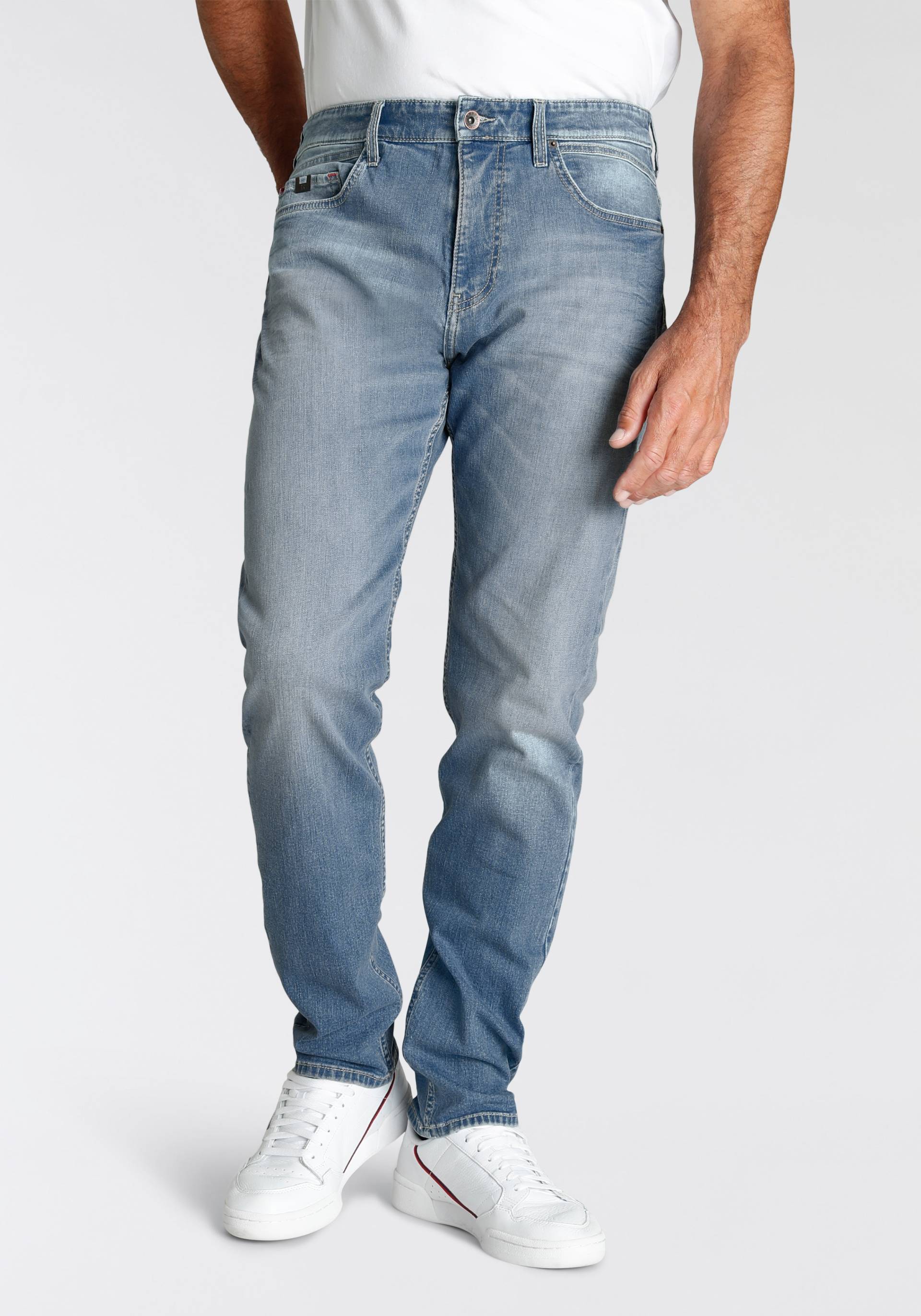 H.I.S Tapered-fit-Jeans »CIAN«, Ökologische, wassersparende Produktion durch Ozon Wash von H.I.S