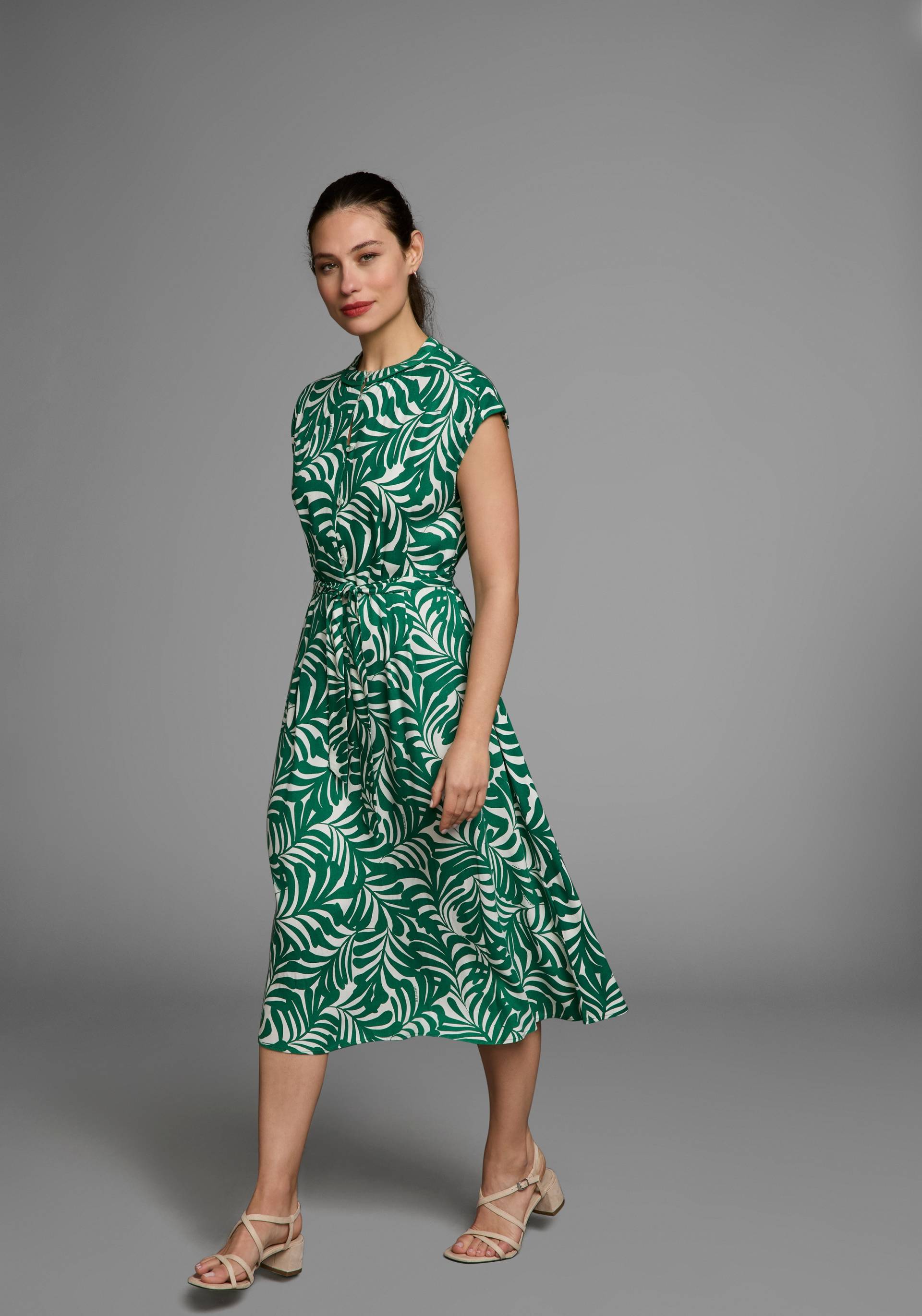 HECHTER PARIS Midikleid, mit Knopfleiste und Bindetaille HECHTER PARIS Midikleid, mit Knopfleiste und Bindetaille von HECHTER PARIS