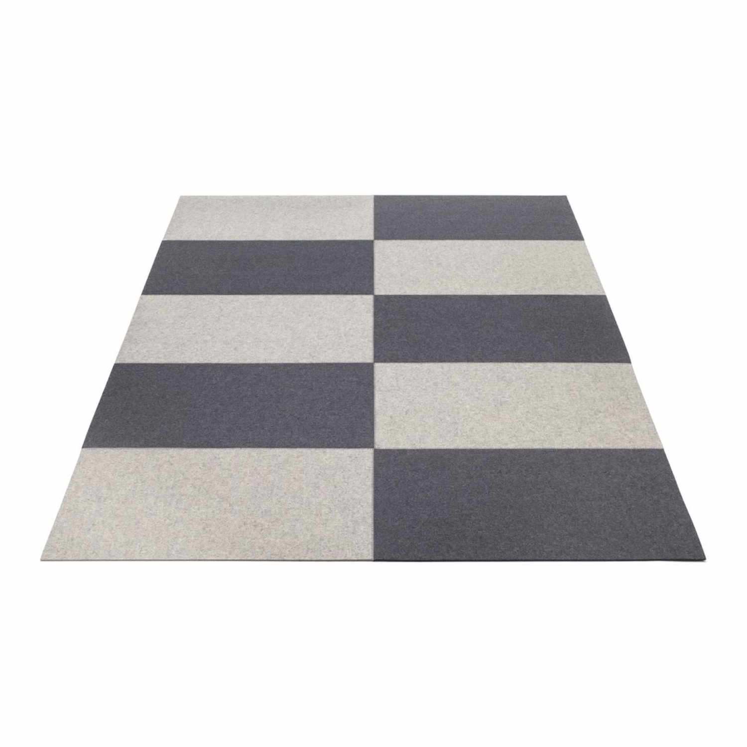 Field Teppich, Farbe graphit, Farbe 2 mohnrot 55, Grösse 160 × 240 cm von HEY-SIGN